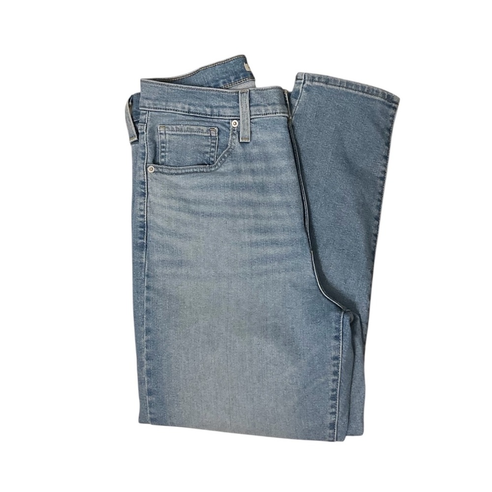 Levi's Women's High Rise Mom Jeans